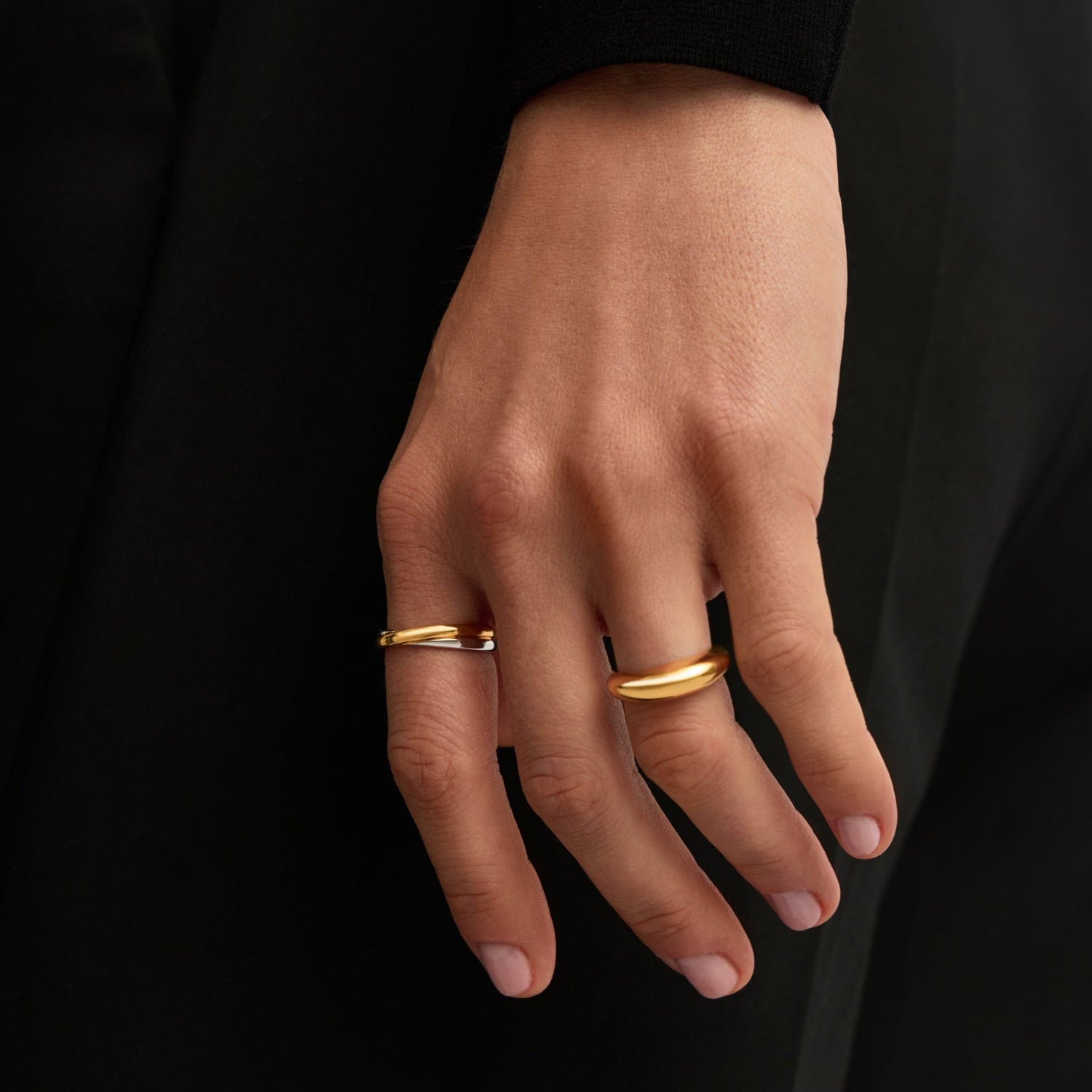 Duo Glow Band Ring — Minimalist two-tone ring in 18k gold and silver finish