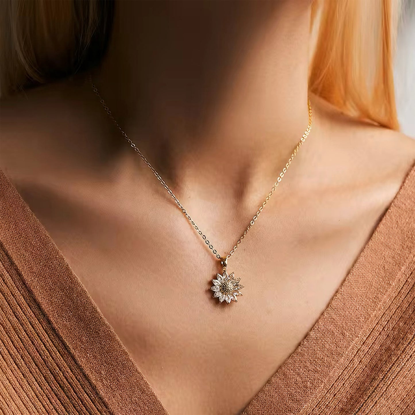 18K gold-plated daisy pendant necklace with sunflower design and sparkling crystal stones 00026