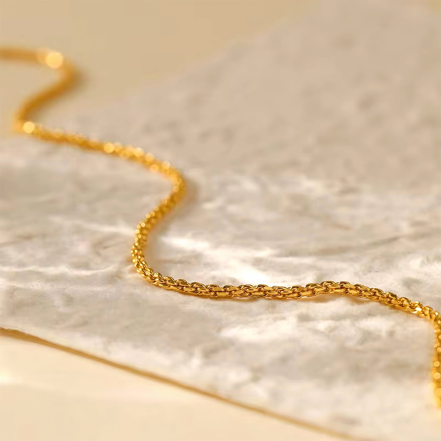 Golden rope chain necklace in 18K gold-plated stainless steel – delicate, adjustable, water-resistant layering jewelry 00070