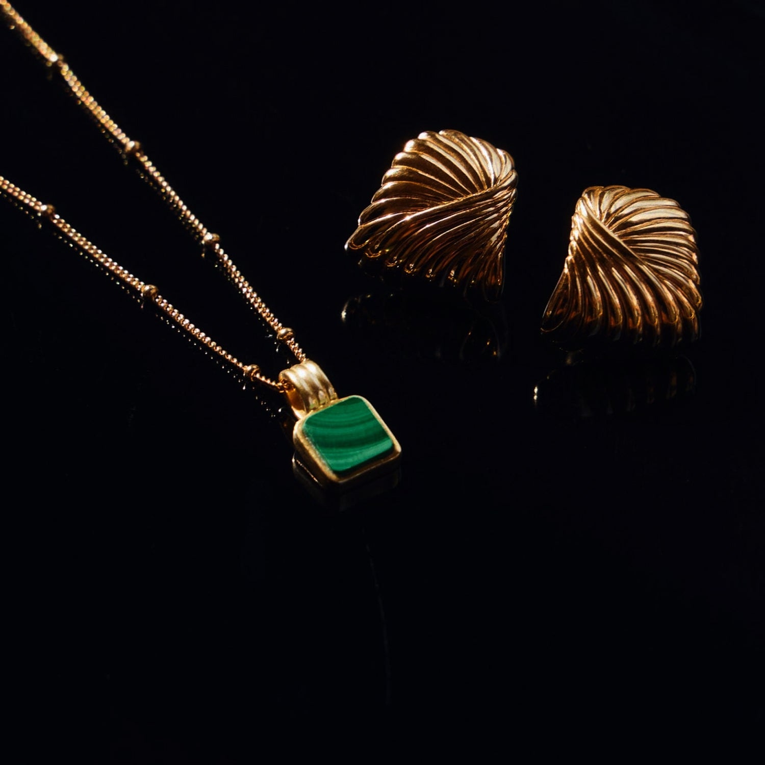 18k gold plated green pendant necklace by MiaPromise, featuring minimalist square malachite stone, elegant layering jewelry for women.18k gold plated green pendant necklace by MiaPromise, featuring minimalist square malachite stone, elegant layering jewelry for women.