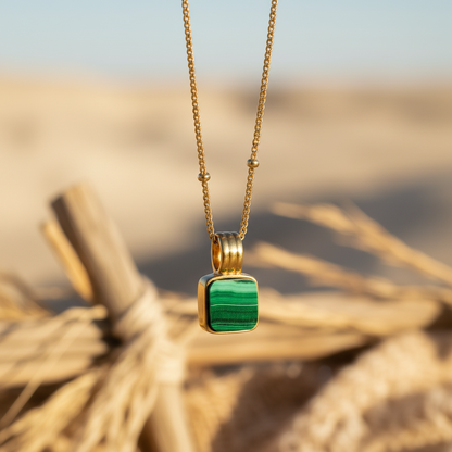 Verdé Pendant Necklace